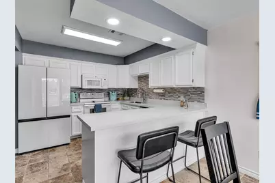 10109 Schaper Road, Galveston, TX 77554 - Photo 7