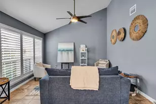 10109 Schaper Rd, Galveston, TX 77554 - Photo 5