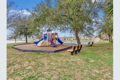 10109 Schaper Road, Galveston, TX 77554 - Photo 21