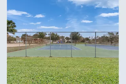 10109 Schaper Road, Galveston, TX 77554 - Photo 23