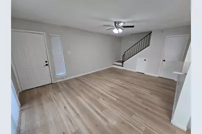 5640 Birchmont Drive #C, Houston, TX 77091 - Photo 11