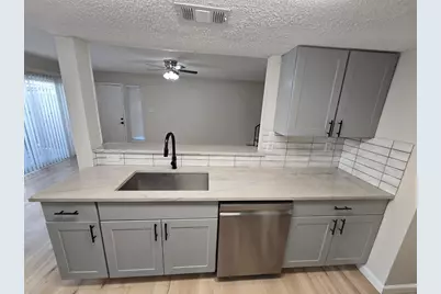 5640 Birchmont Drive #C, Houston, TX 77091 - Photo 5