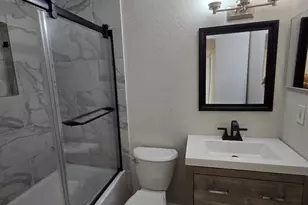 5640 Birchmont Dr, Houston, TX 77091 - Photo 17