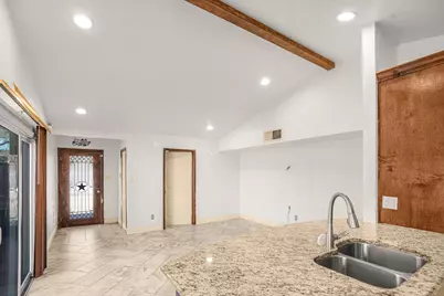 5609 Hollow Pines Drive, Houston, TX 77049 - Photo 7