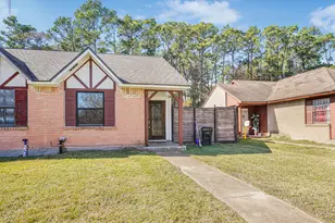 5609 Hollow Pines Dr, Houston, TX 77049 - Photo 3