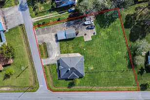 3608 Kristen Dr, Highlands, TX 77562 - Photo 5