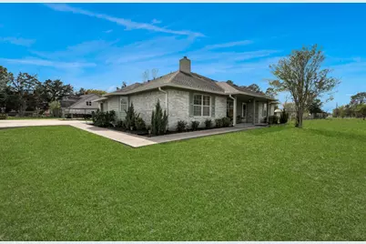 3608 Kristen Drive, Highlands, TX 77562 - Photo 3