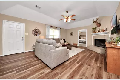 3608 Kristen Drive, Highlands, TX 77562 - Photo 11