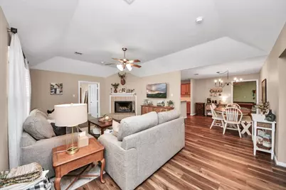 3608 Kristen Drive, Highlands, TX 77562 - Photo 13