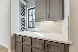 1214 W 25th St, Houston, TX 77008 - Photo 17