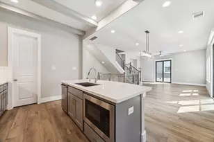 1214 W 25th St, Houston, TX 77008 - Photo 15