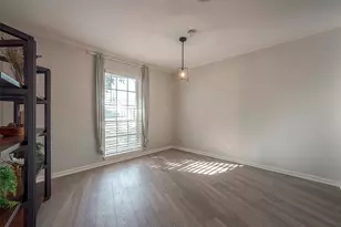 7810 Locke Ln, Houston, TX 77063 - Photo 31