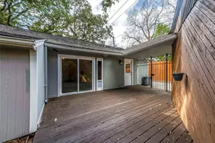 7810 Locke Ln, Houston, TX 77063 - Photo 3