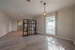 7810 Locke Ln, Houston, TX 77063 - Photo 29