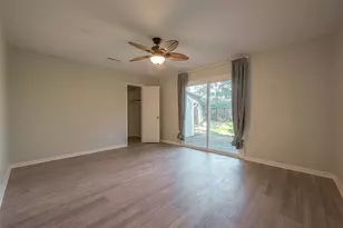 7810 Locke Ln, Houston, TX 77063 - Photo 21