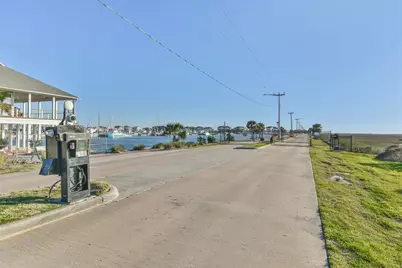 8 Fleming, Hitchcock, TX 77563 - Photo 23