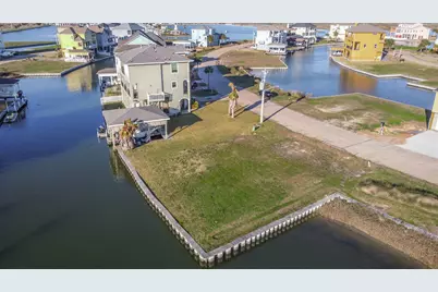 8 Fleming, Hitchcock, TX 77563 - Photo 3