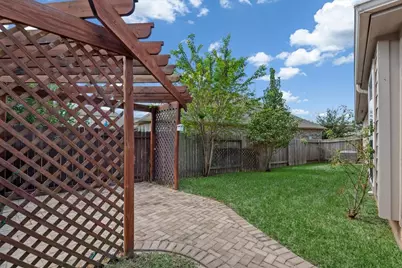 2217 Pine Creek Court, Conroe, TX 77301 - Photo 25