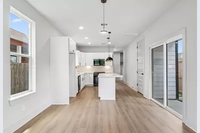 8027 Betty Boop Street, Houston, TX 77028 - Photo 9