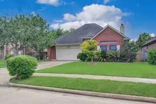 13607 Sable Ln, Houston, TX 77014 - Photo 1