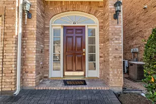 2819 Briarhurst Park, Houston, TX 77057 - Photo 17