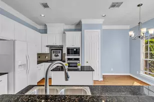 2819 Briarhurst Park, Houston, TX 77057 - Photo 11