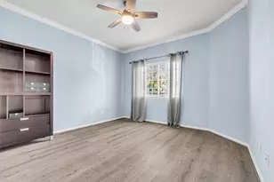 2819 Briarhurst Park, Houston, TX 77057 - Photo 27