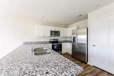 2104 Cedar Bend Drive, Conroe, TX 77306 - Photo 7