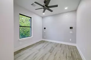2403 Cleburne St, Houston, TX 77004 - Photo 29