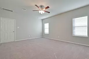 983 Golden Willow Ln, Conroe, TX 77304 - Photo 15