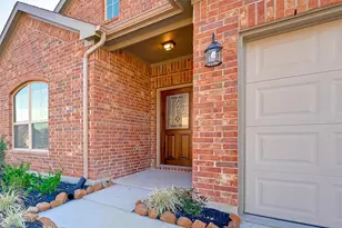 983 Golden Willow Ln, Conroe, TX 77304 - Photo 3
