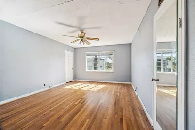 4211 Charleston Street, Houston, TX 77021 - Photo 9