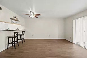 2814 S Bartell Dr, Houston, TX 77054 - Photo 5