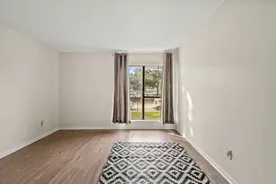 2814 S Bartell Dr, Houston, TX 77054 - Photo 7