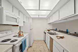 2814 S Bartell Dr, Houston, TX 77054 - Photo 3