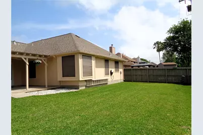 2617 15th Street N, Texas City, TX 77590 - Photo 3