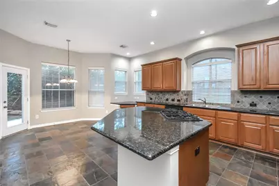 10 E Artist Grove Circle, The Woodlands, TX 77382 - Photo 13