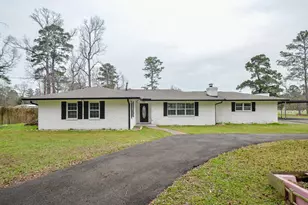 8810 Dogwood Dr, Tomball, TX 77375 - Photo 1