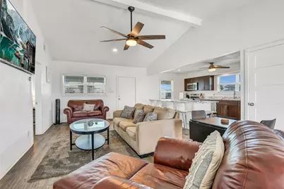 16725 Edward Teach Road, Jamaica Beach, TX 77554 - Photo 9