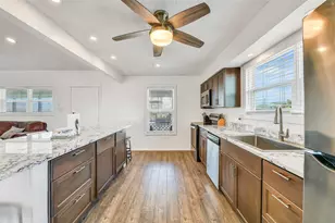 16725 Edward Teach Rd, Jamaica Beach, TX 77554 - Photo 13