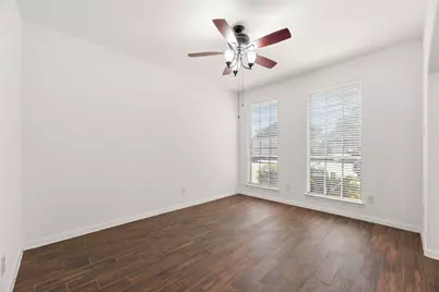 1810 Candle Light Court, Sugar Land, TX 77498 - Photo 3