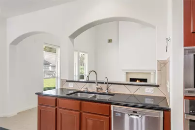 1810 Candle Light Court, Sugar Land, TX 77498 - Photo 9
