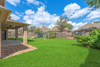 1810 Candle Light Court, Sugar Land, TX 77498 - Photo 33