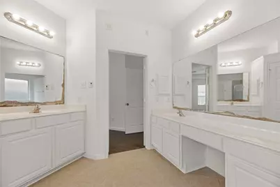 1810 Candle Light Court, Sugar Land, TX 77498 - Photo 17