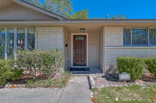 13914 St Marys Ln, Houston, TX 77079 - Photo 3