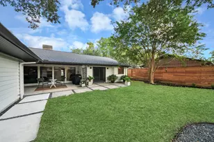 10051 Wickersham Ln, Houston, TX 77042 - Photo 31
