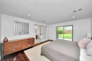 10051 Wickersham Ln, Houston, TX 77042 - Photo 19