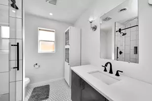 10051 Wickersham Ln, Houston, TX 77042 - Photo 29