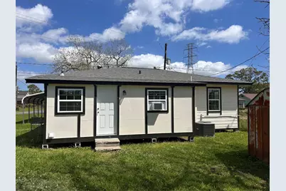 170 Lois Street, Clute, TX 77531 - Photo 7