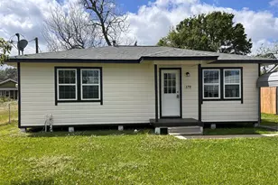 170 Lois St, Clute, TX 77531 - Photo 1